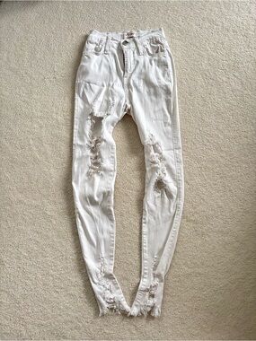 Vibrant MIU Light Wash Distressed High Rise Skinny Jeans White